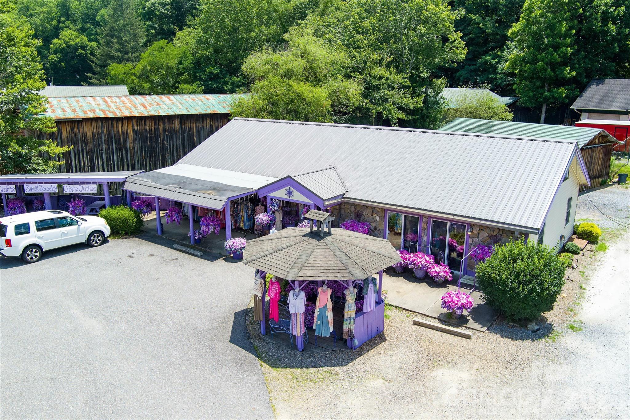 521 & 525 Soco Road, Maggie Valley, NC, 28751