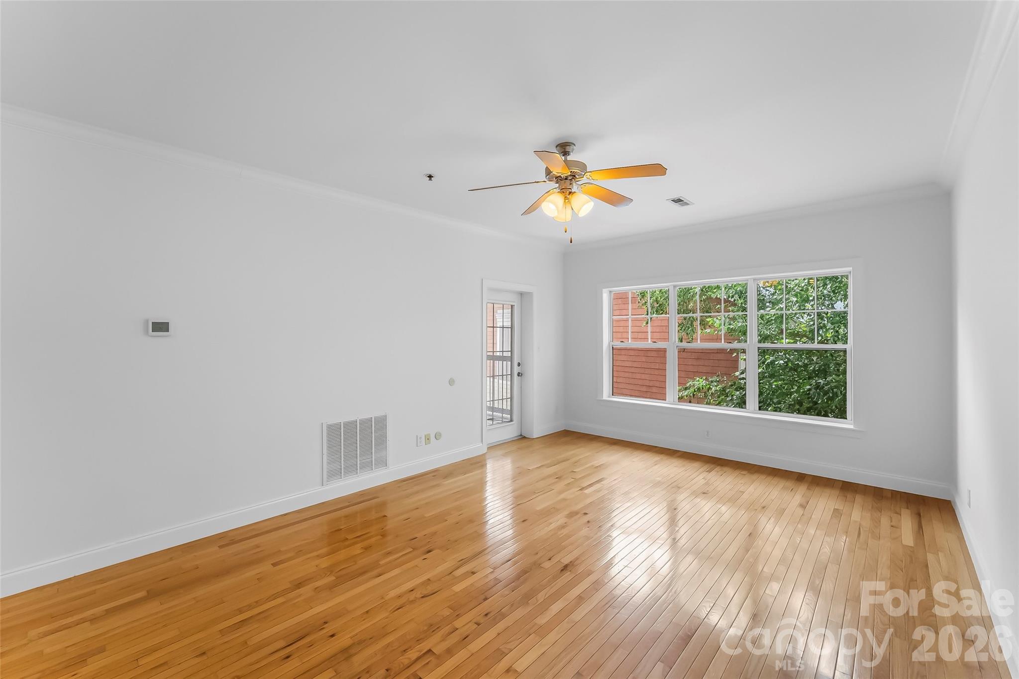125 S Lexington Avenue 303
