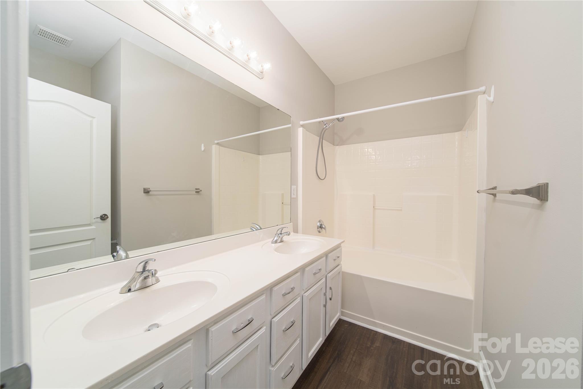 Davidson Gateway Townhomes - Residential Lease