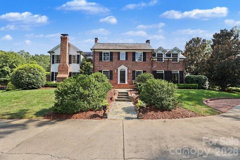 Photo of 1401 Queens Road W, Charlotte, NC 28207 (MLS # 4417618)