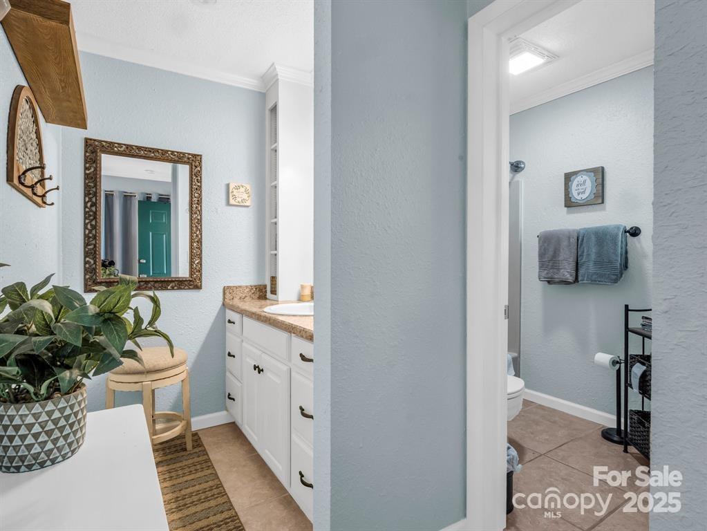 APPLE VALLEY VILLAS - Residential