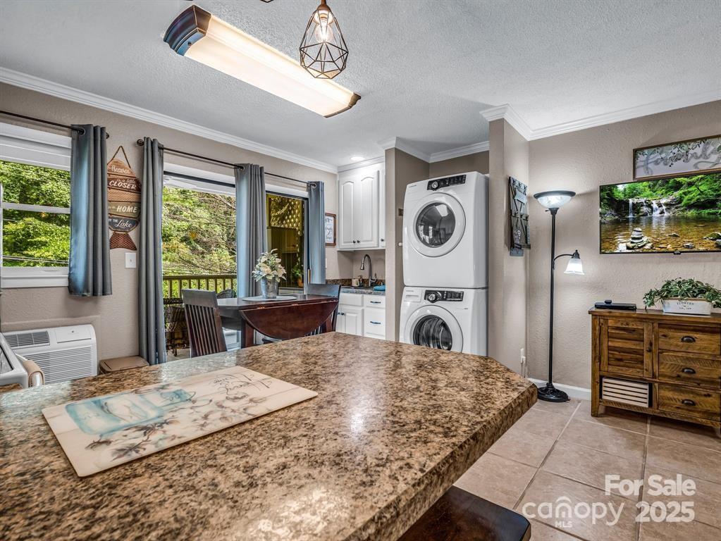 APPLE VALLEY VILLAS - Residential