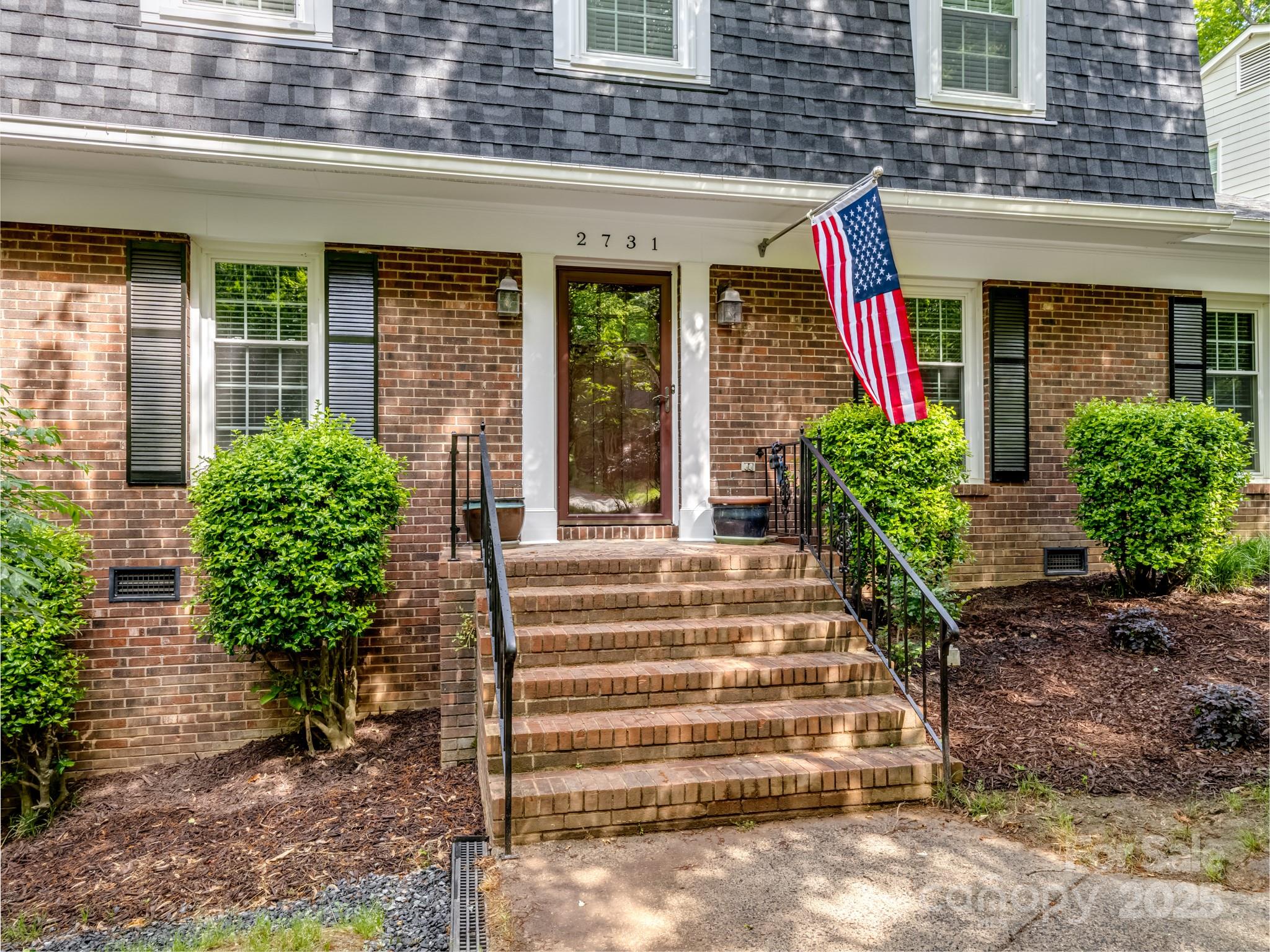 2731 Creekbed Lane