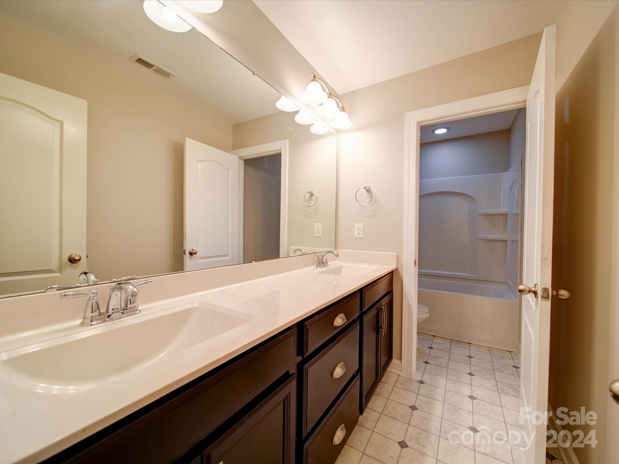 Riverchase - Residential