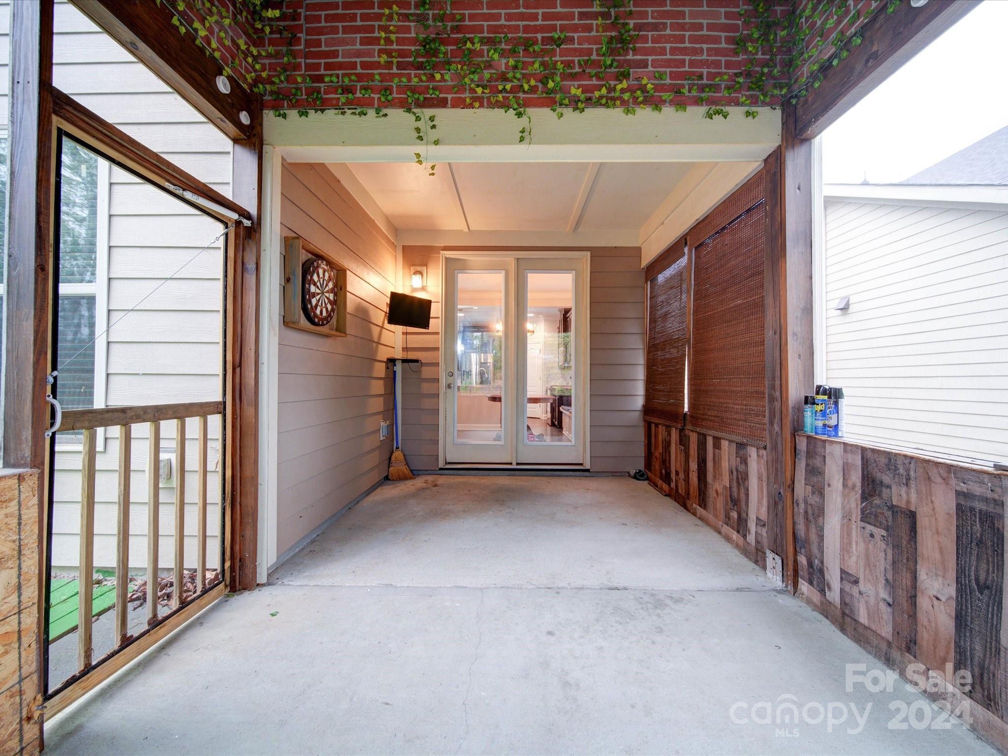 Riverchase - Residential