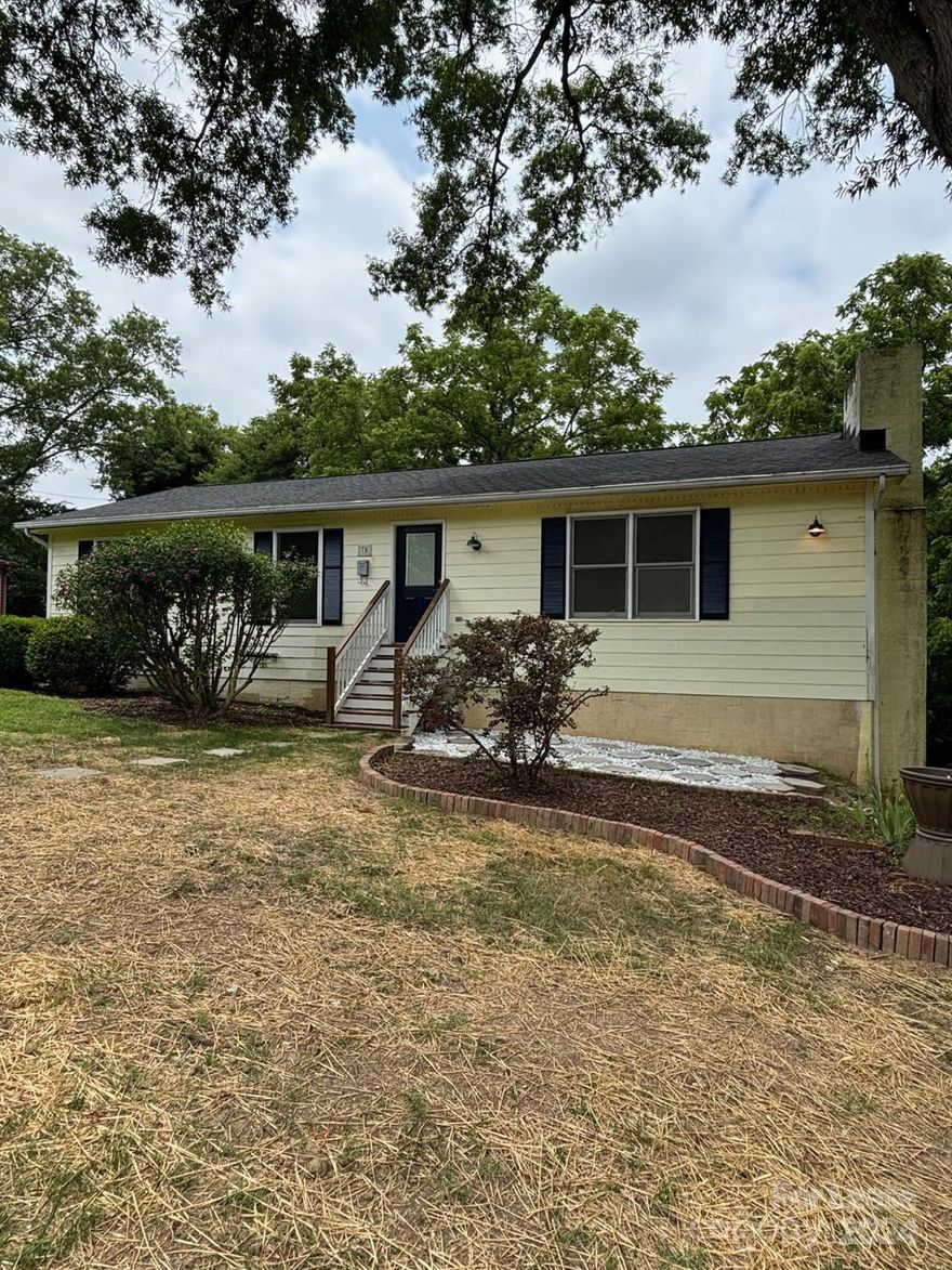 Welcome to this freshly renovated single-story home in the heart of Concord, NC, featuring 3 spacious bedrooms and 2 modern bathrooms. With an open-concept layout and brand-new flooring, this move-in-ready gem offers comfort and convenience in a prime location near local shops and dining.