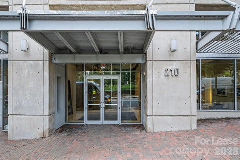 Photo of 210 N Church Street #1204, Charlotte, NC 28202 (MLS # 4419987)