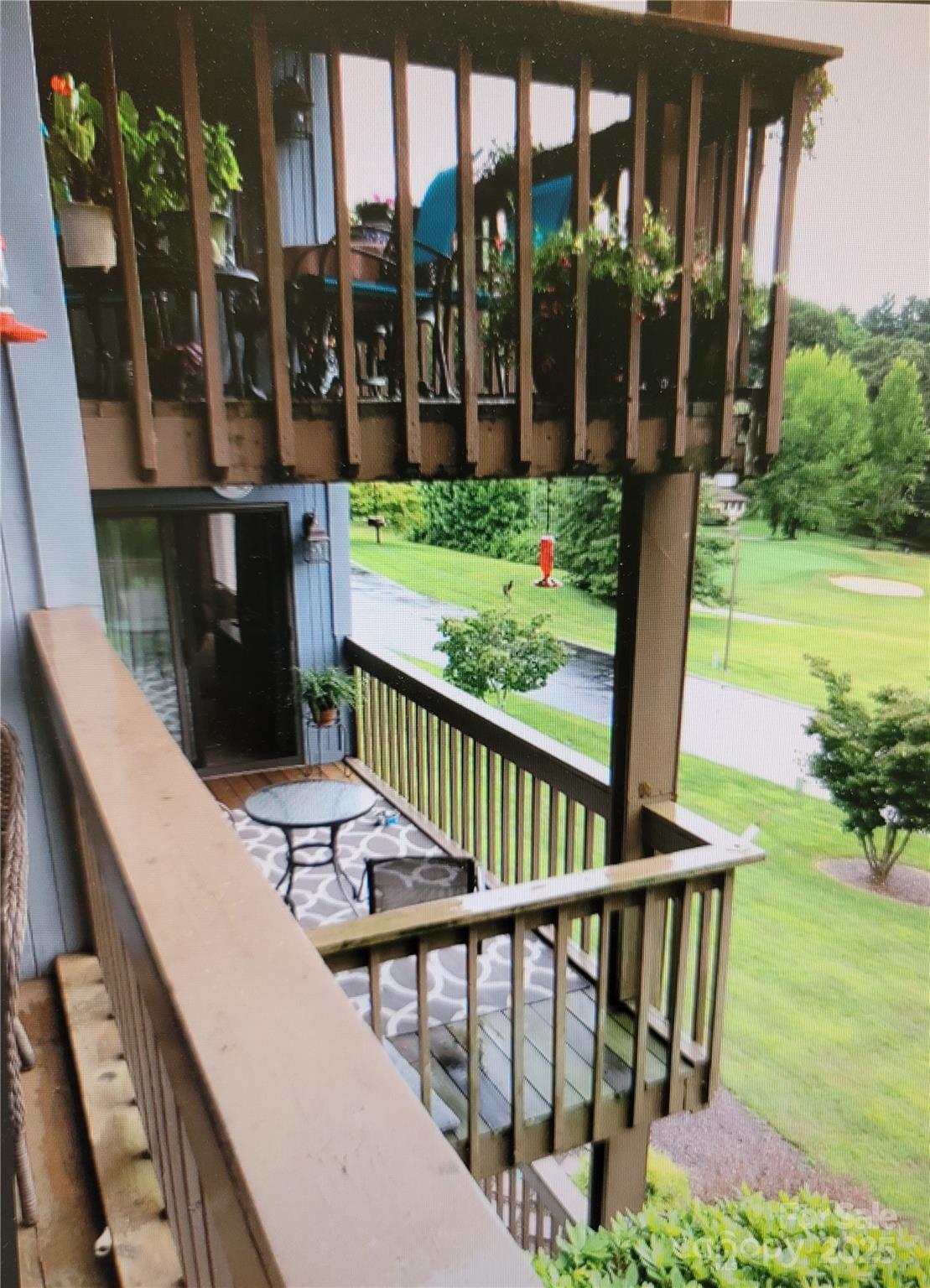 87 Willow Road B-5