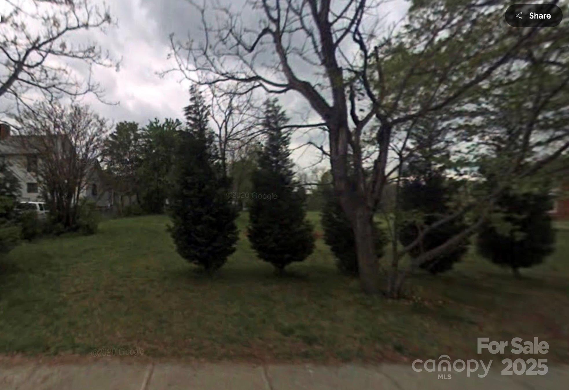 646 W Sharpe Street