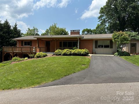 47 Fairlane Drive Waynesville NC 28786