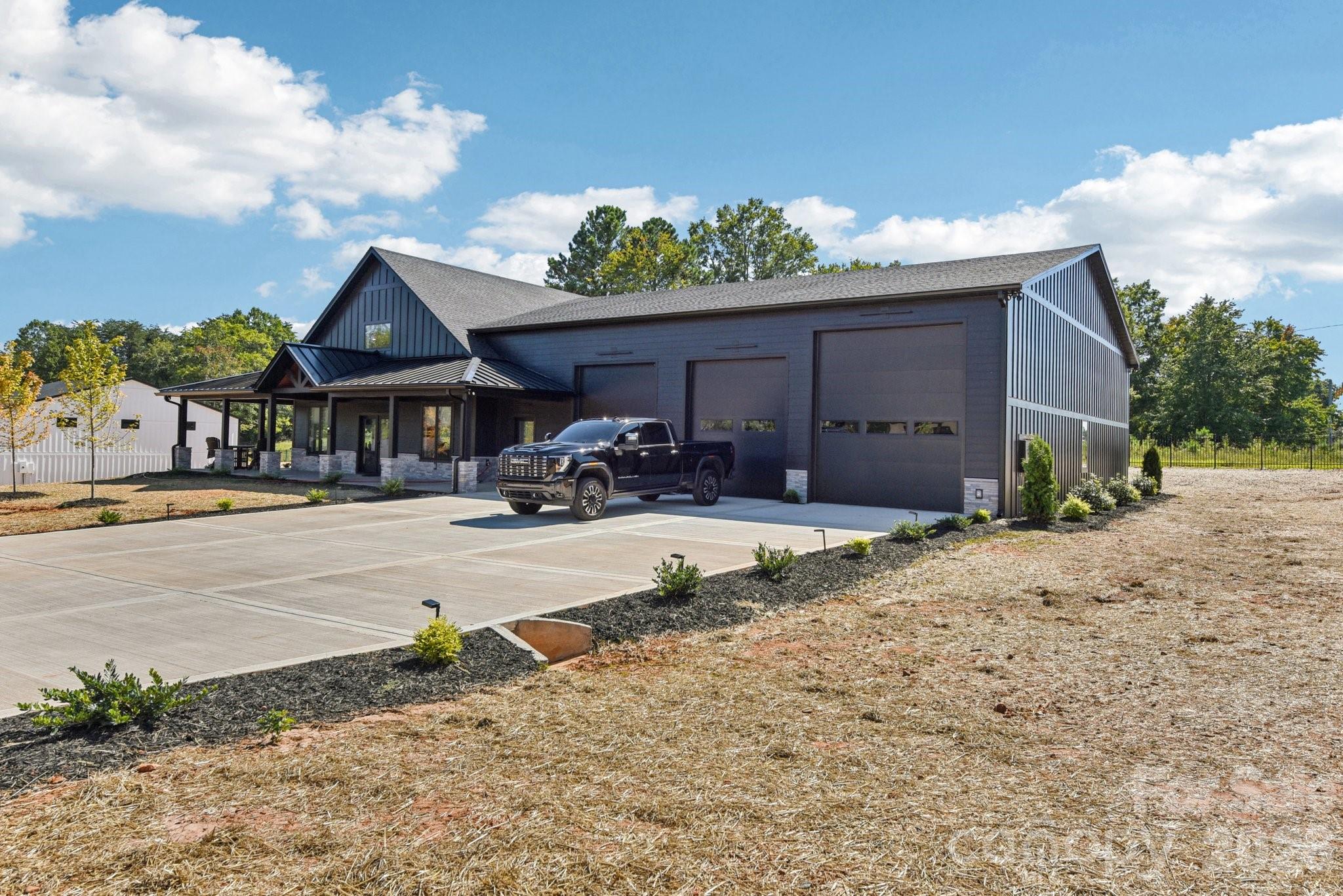 108 Winners Circle 5