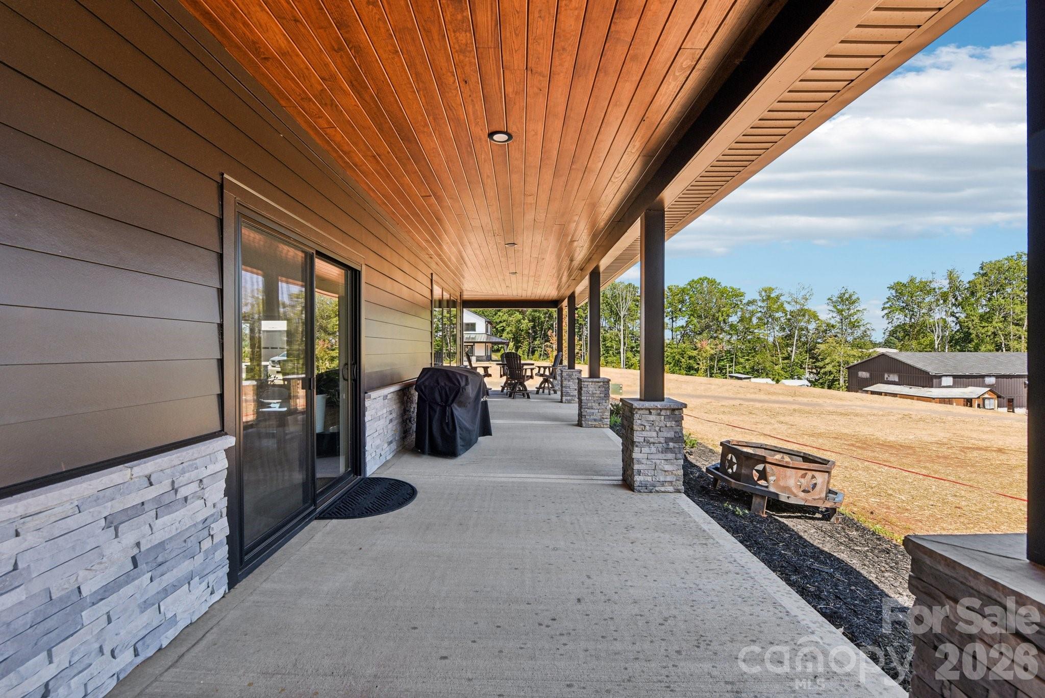 108 Winners Circle 5