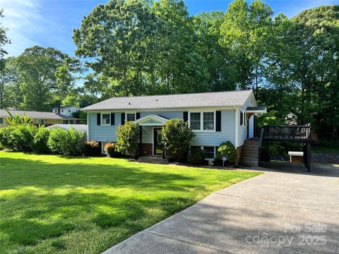 151 Peninsula Drive Mooresville NC 28117