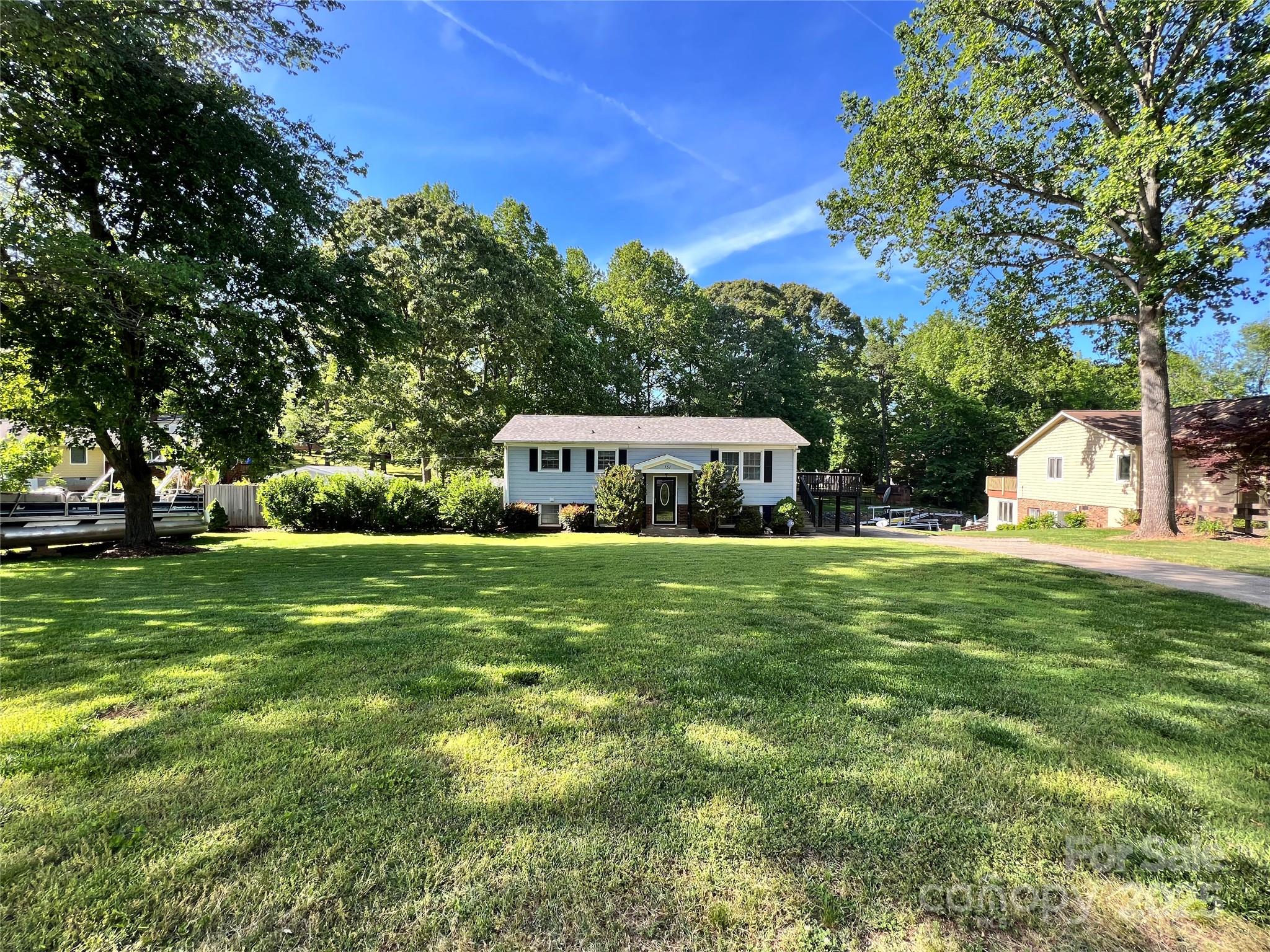 151 Peninsula Drive