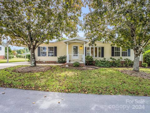 A home in Hendersonville