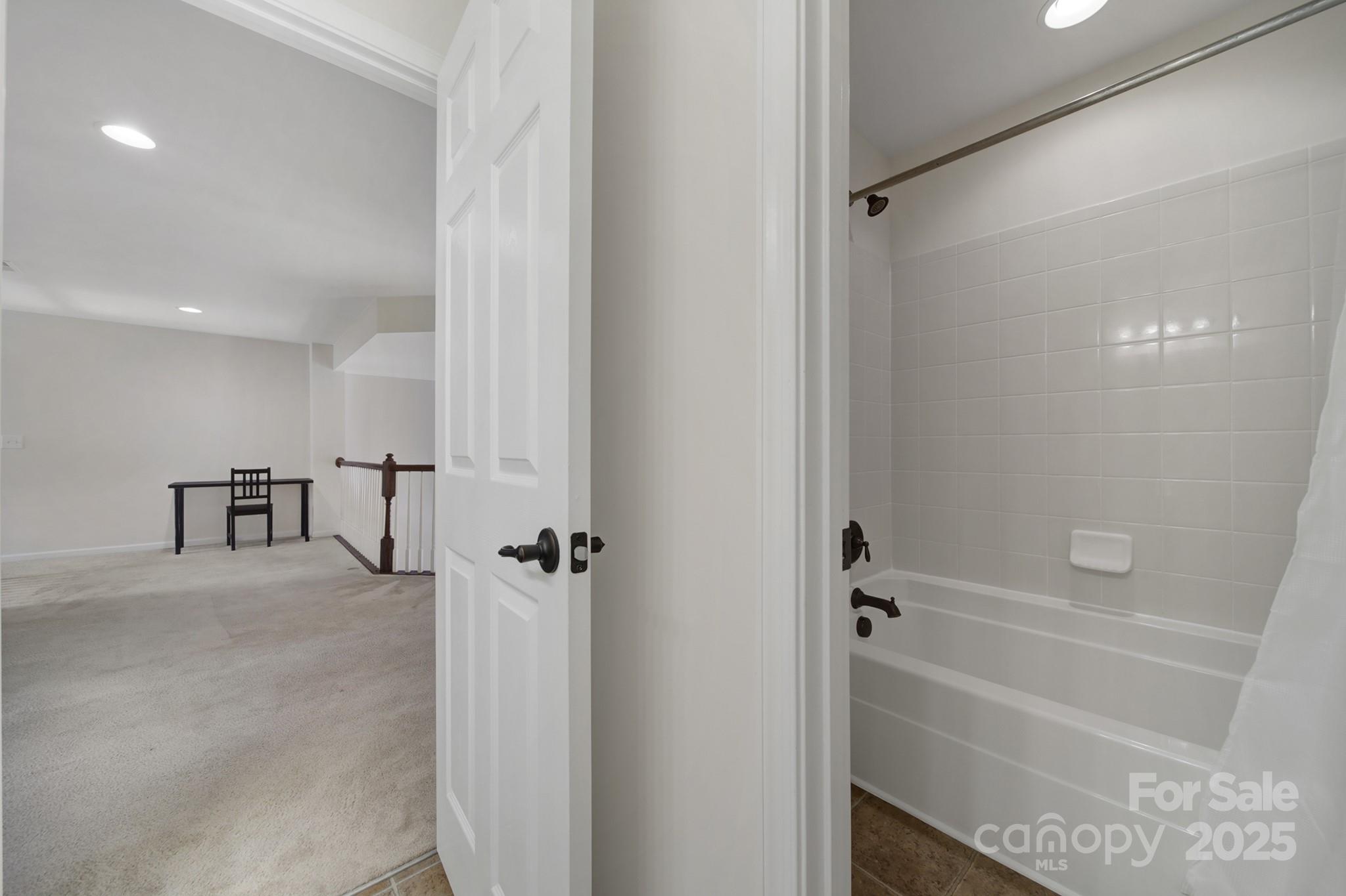 Lake Shore - Residential