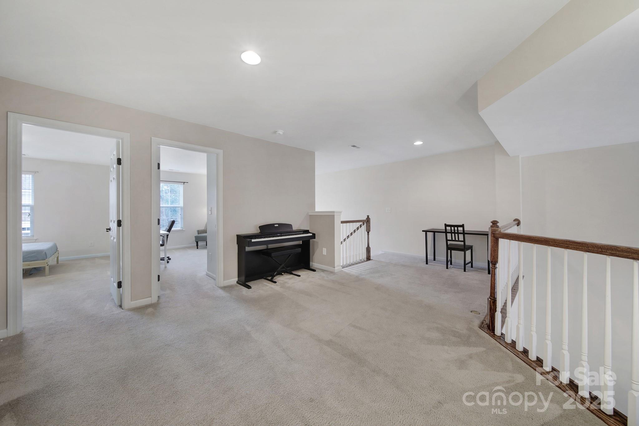 Lake Shore - Residential