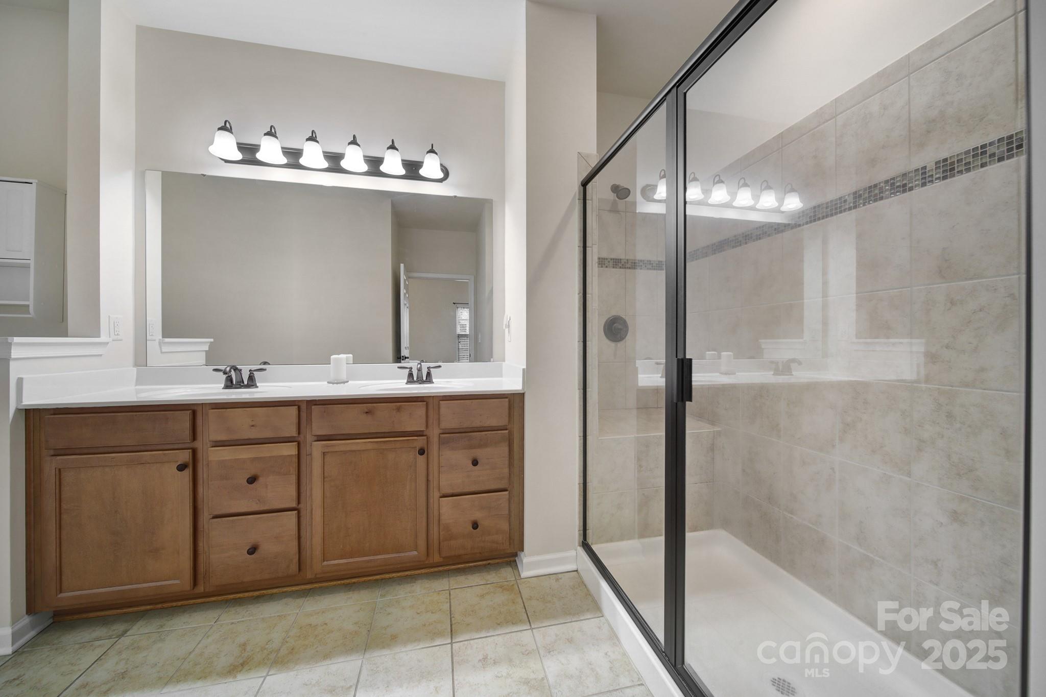 Lake Shore - Residential