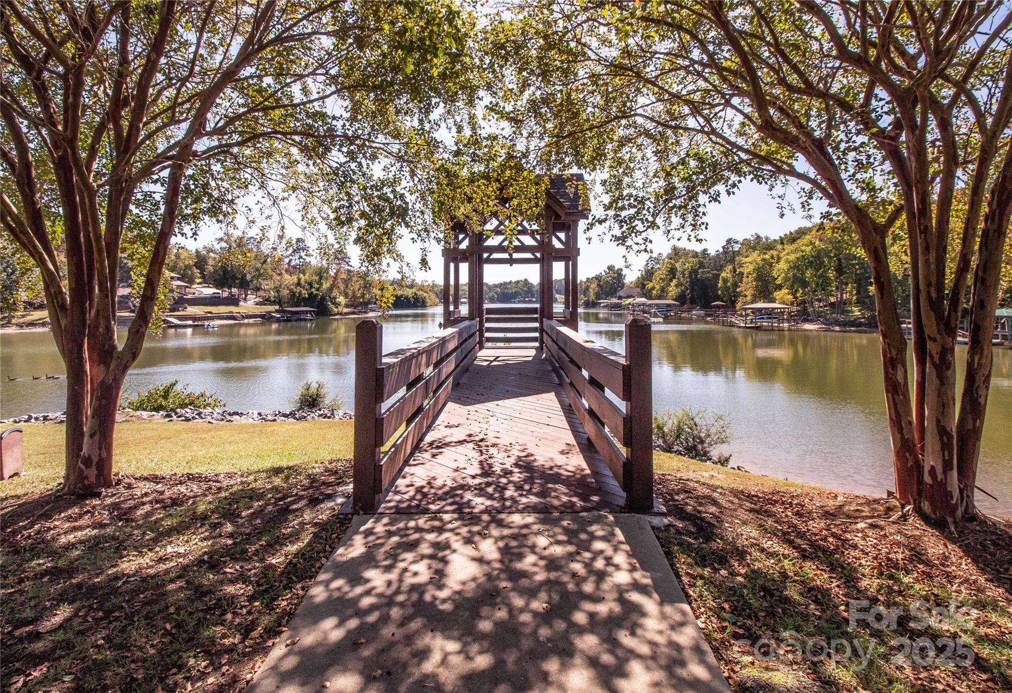 Lake Shore - Residential