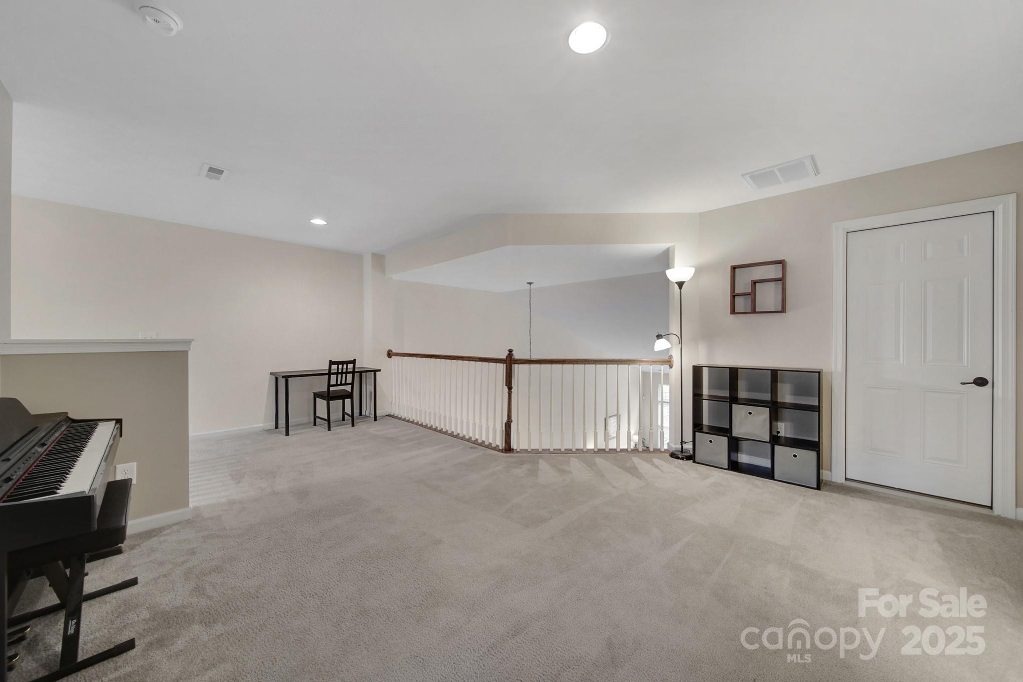 Lake Shore - Residential