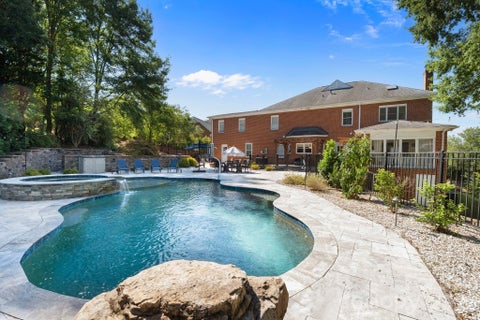 Photo of 1006 Chelsea Place, Matthews, NC 28105 (MLS # 4408287)