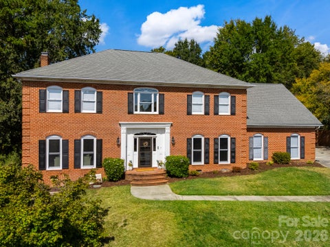 Photo of 1006 Chelsea Place, Matthews, NC 28105 (MLS # 4408287)