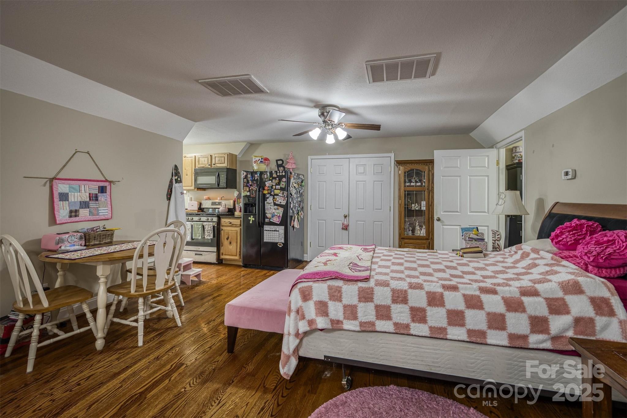 Little Acres - Residential