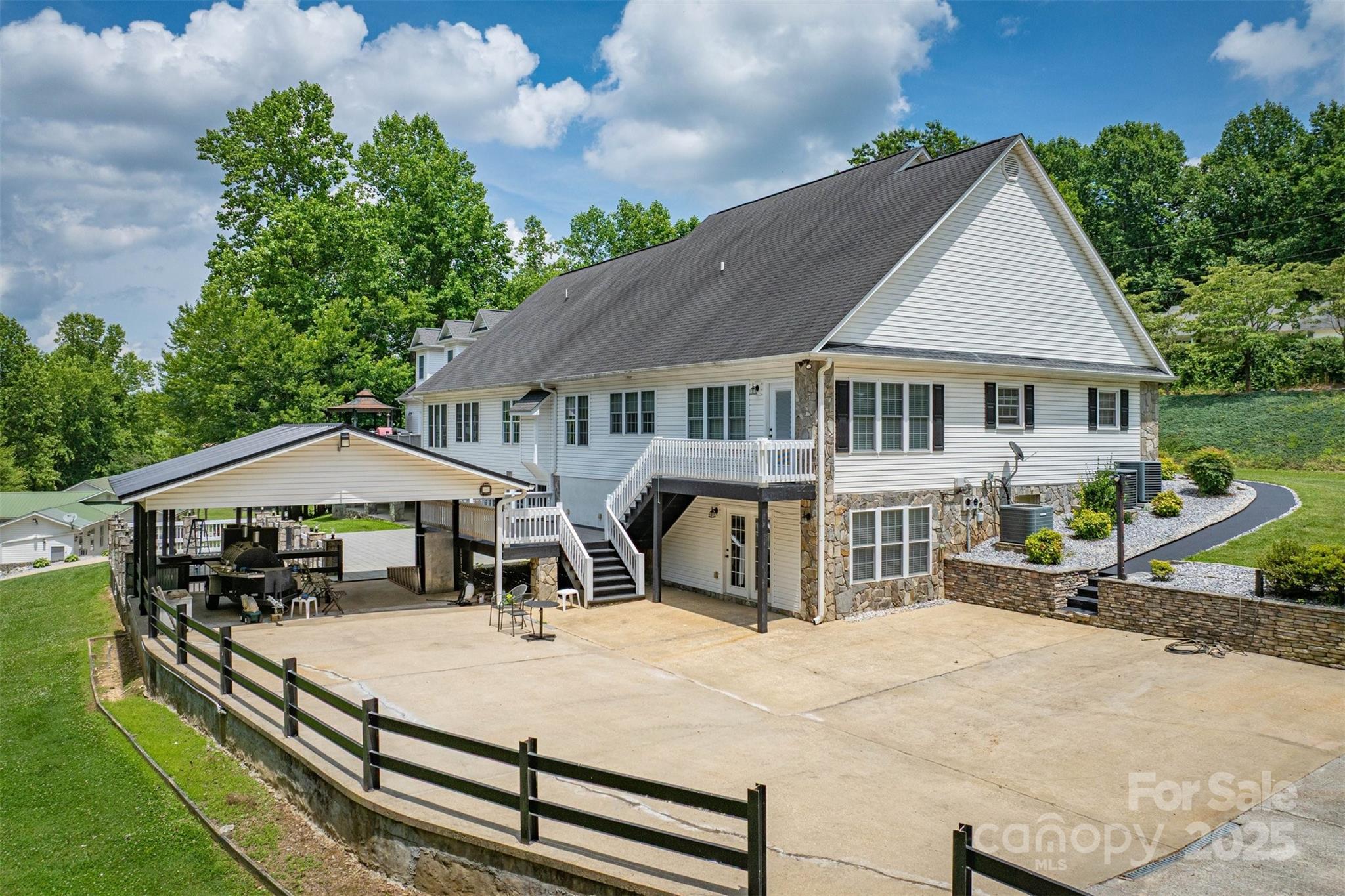 200 Little Acres Drive