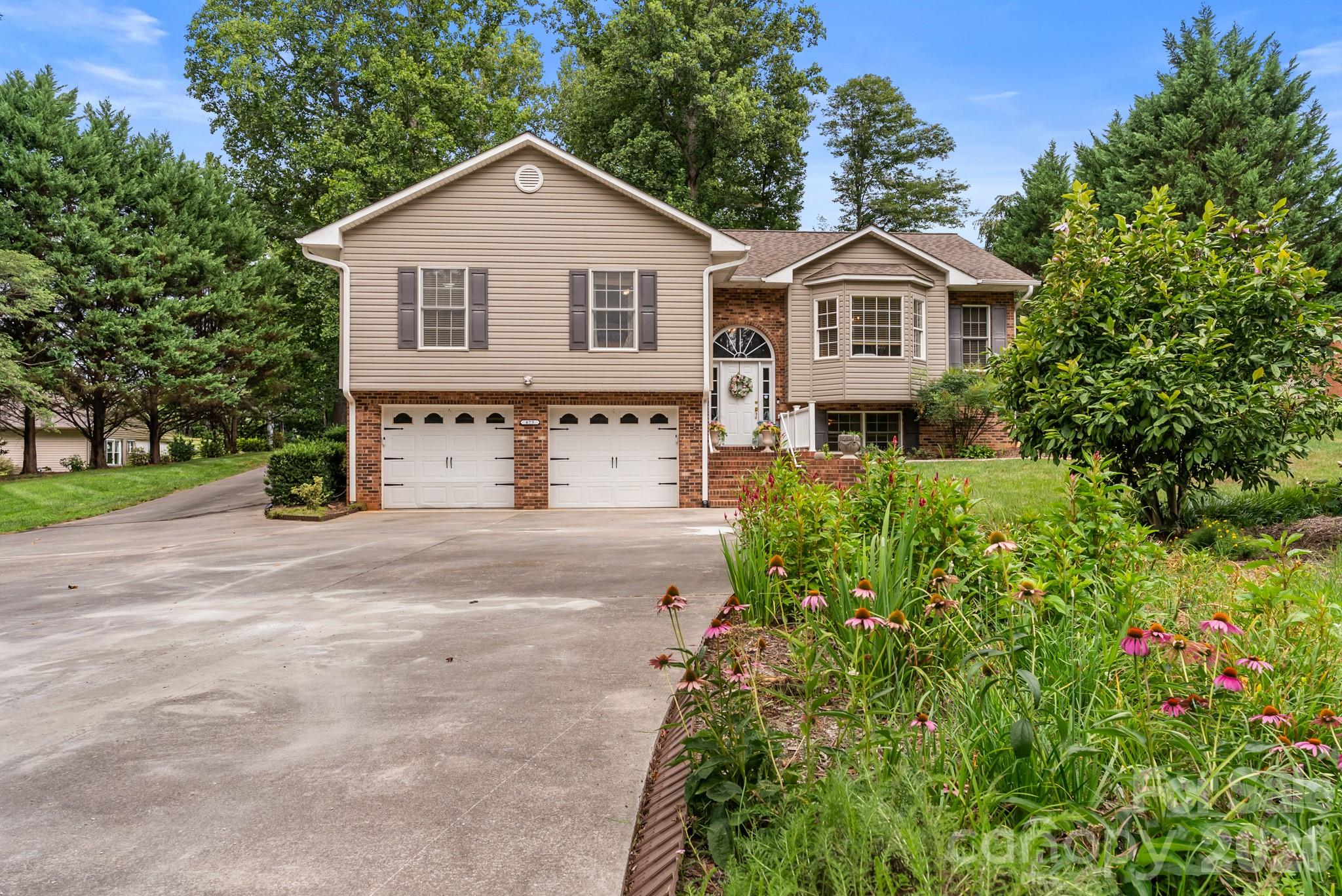 675 Country Club Road