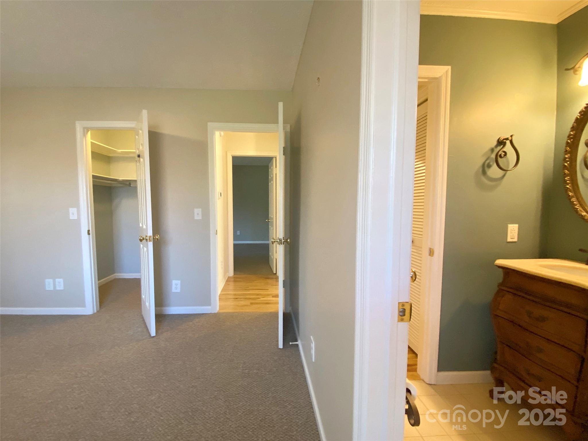 Haywood Manor - Residential