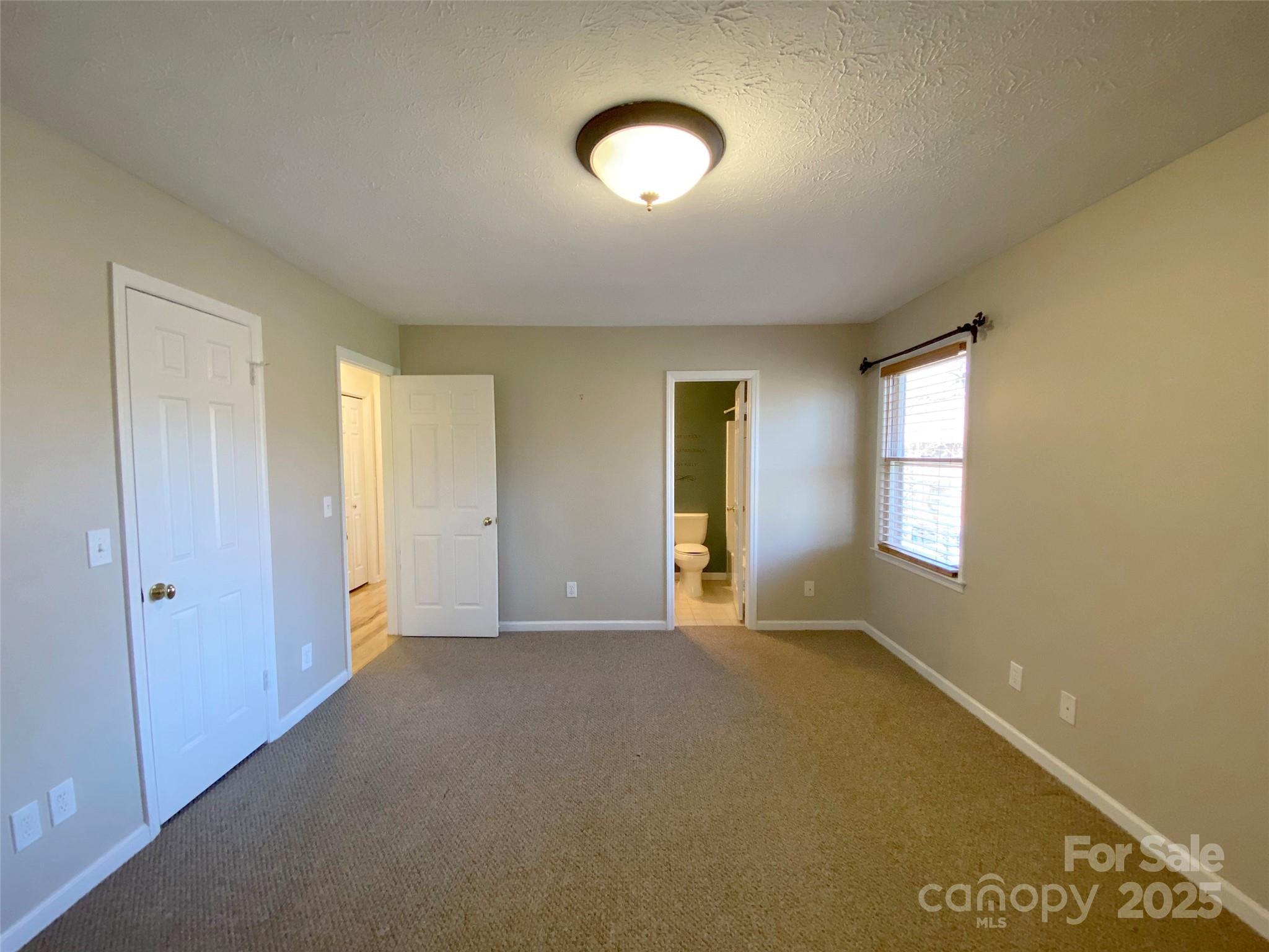 Haywood Manor - Residential