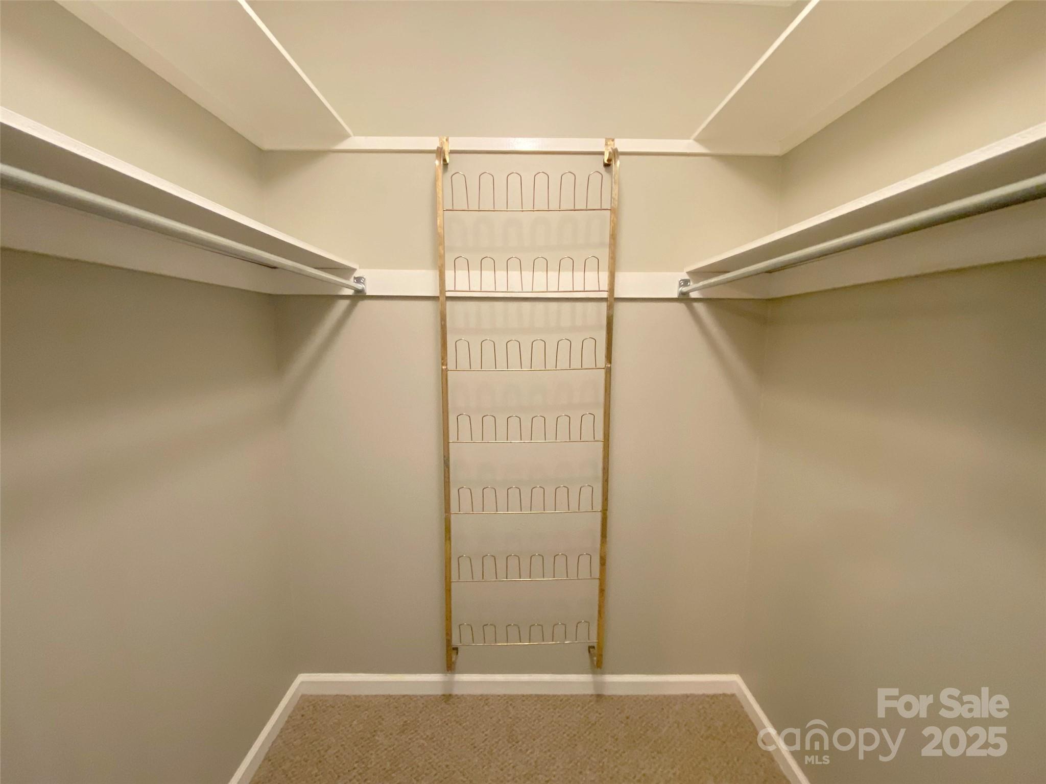 Haywood Manor - Residential