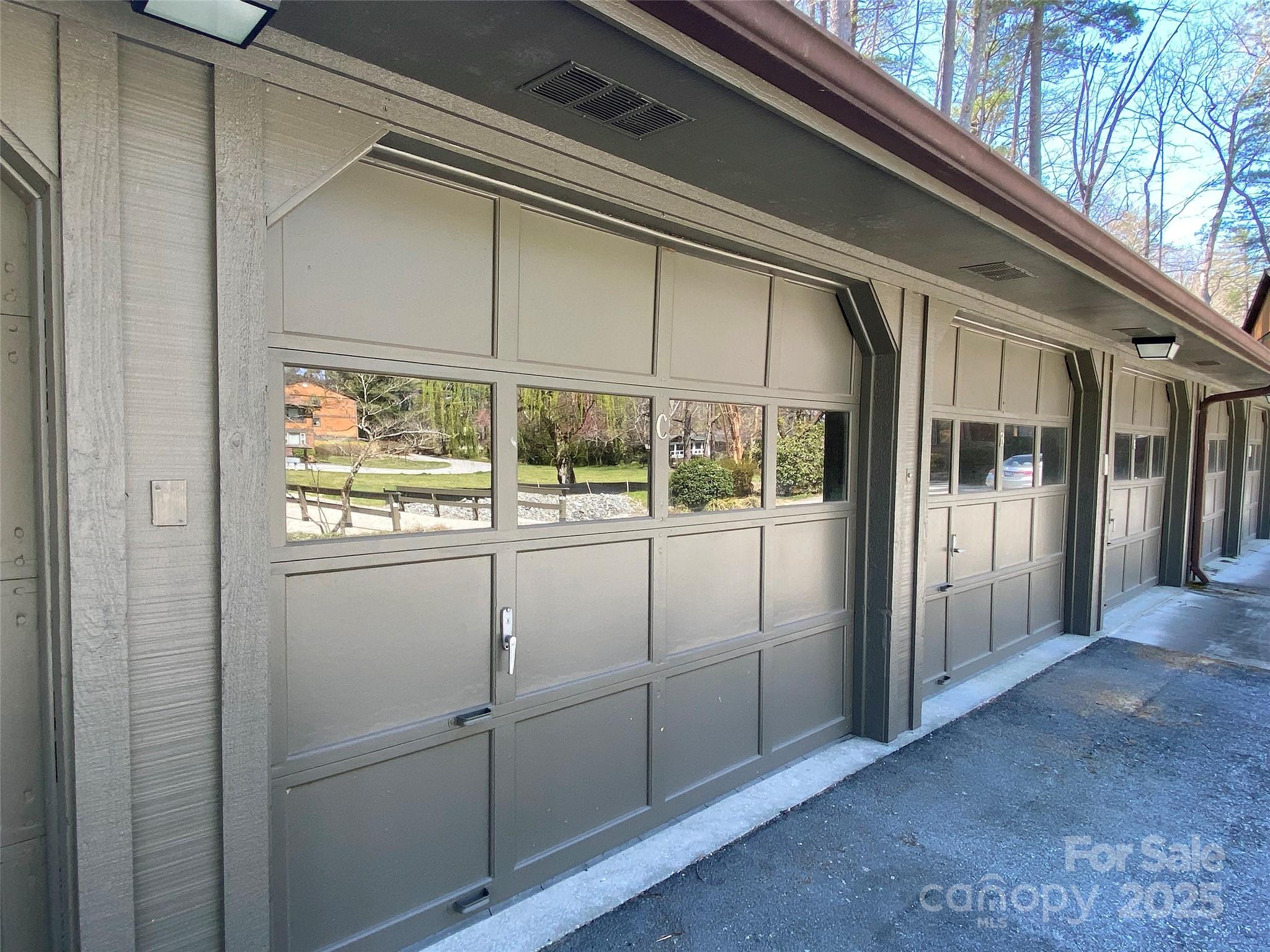 Haywood Manor - Residential