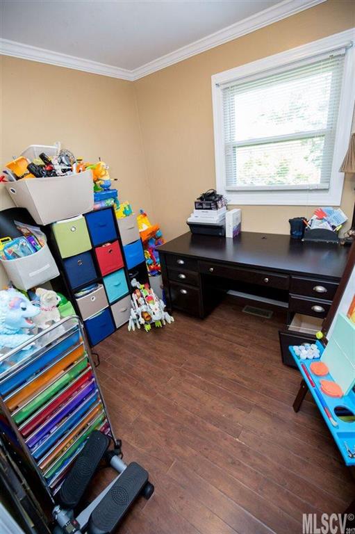 Landsdowne - Residential