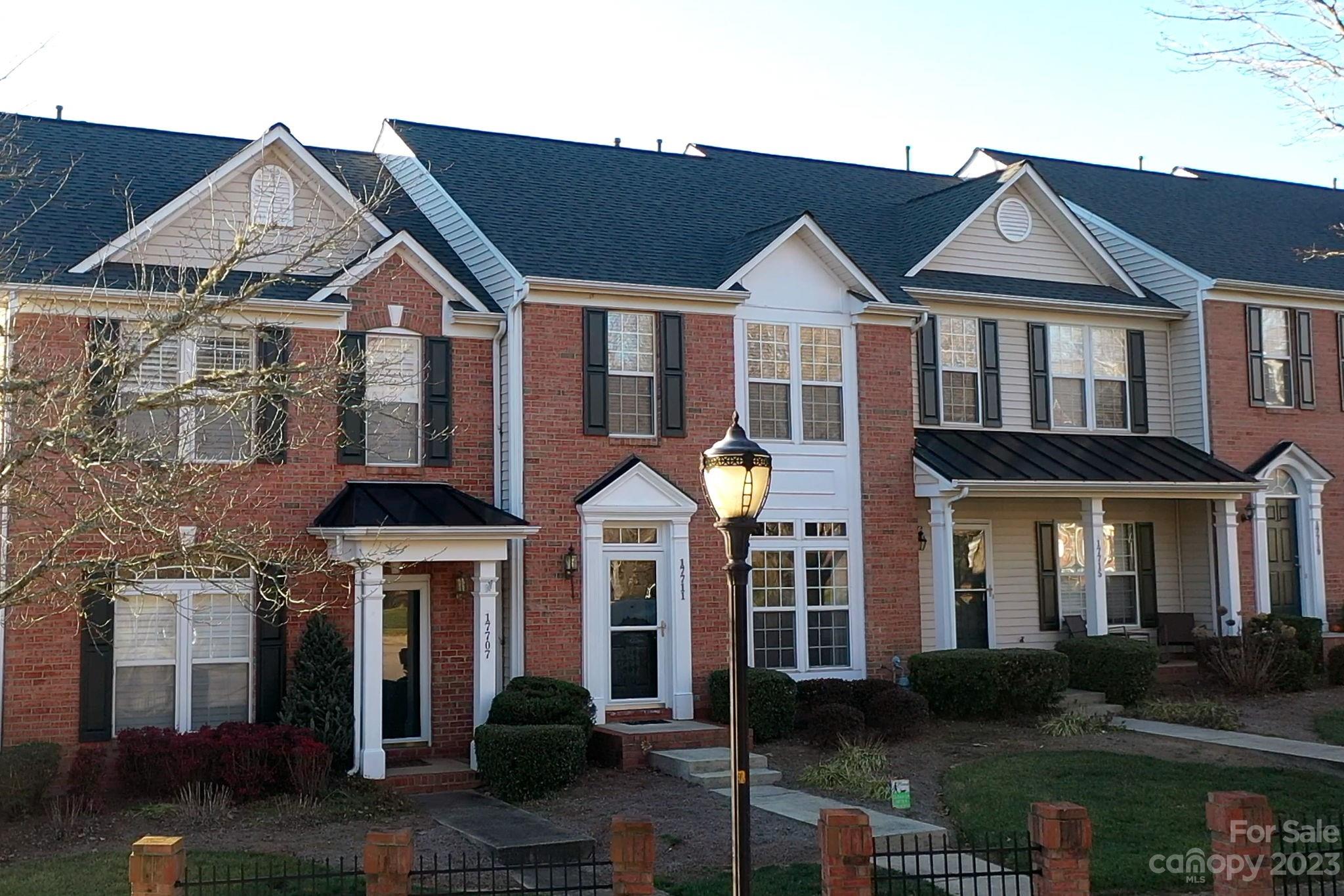 Oakhurst - Residential