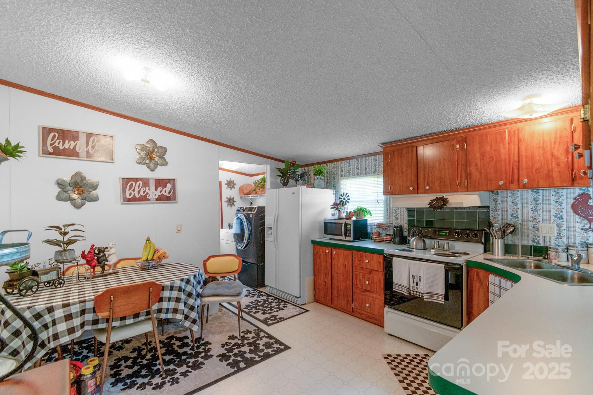 1827 Brown Road