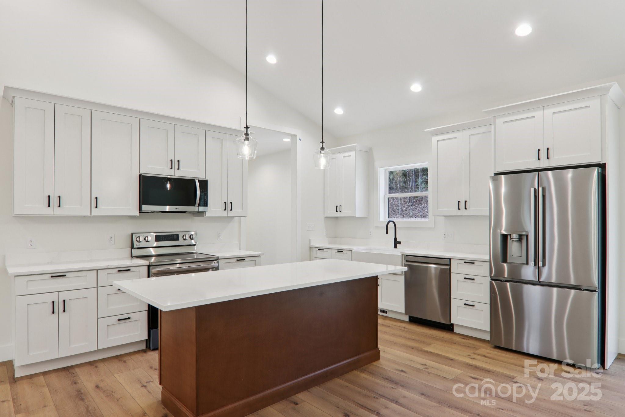 Mills Pointe - Residential