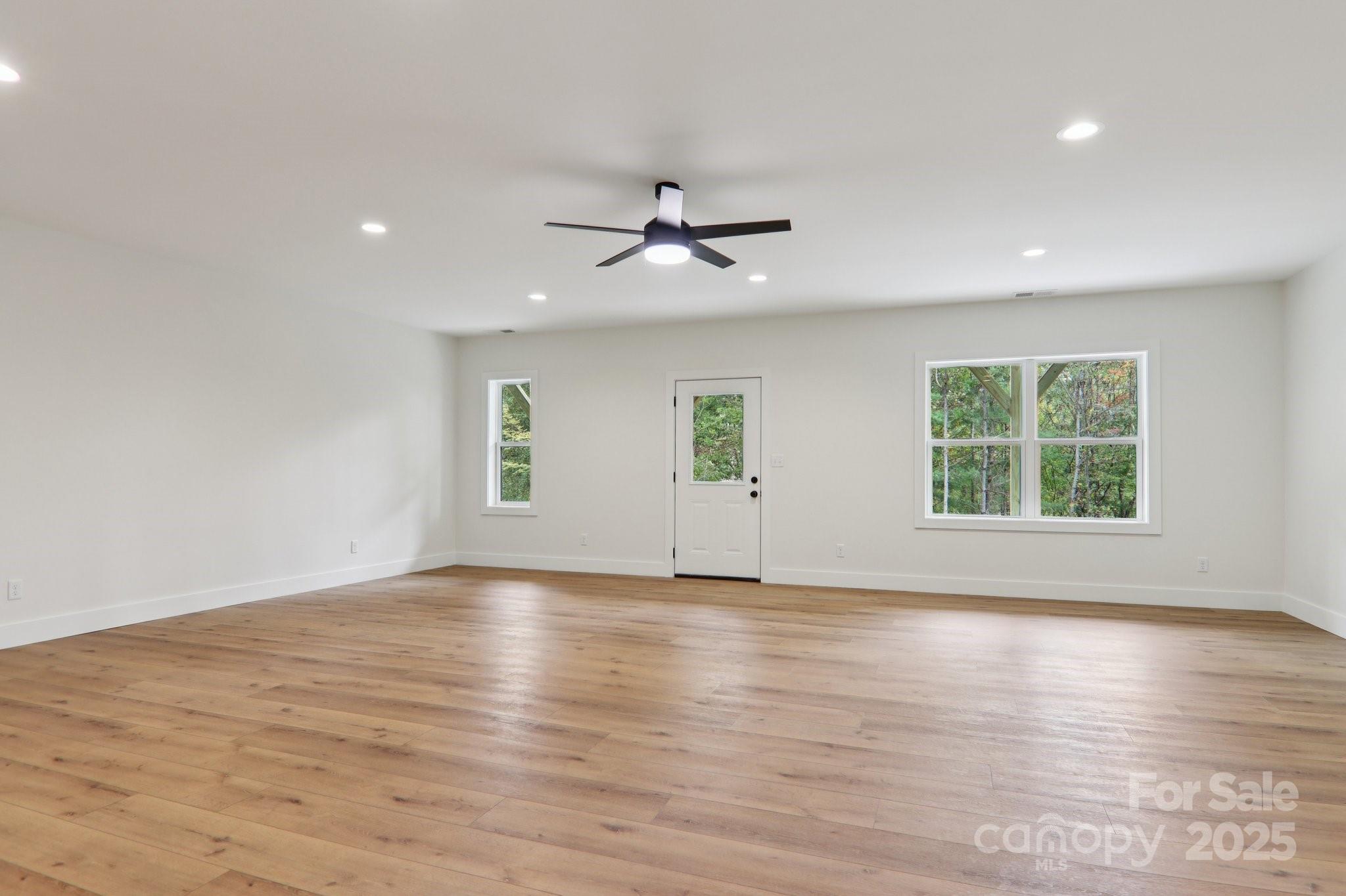 Mills Pointe - Residential