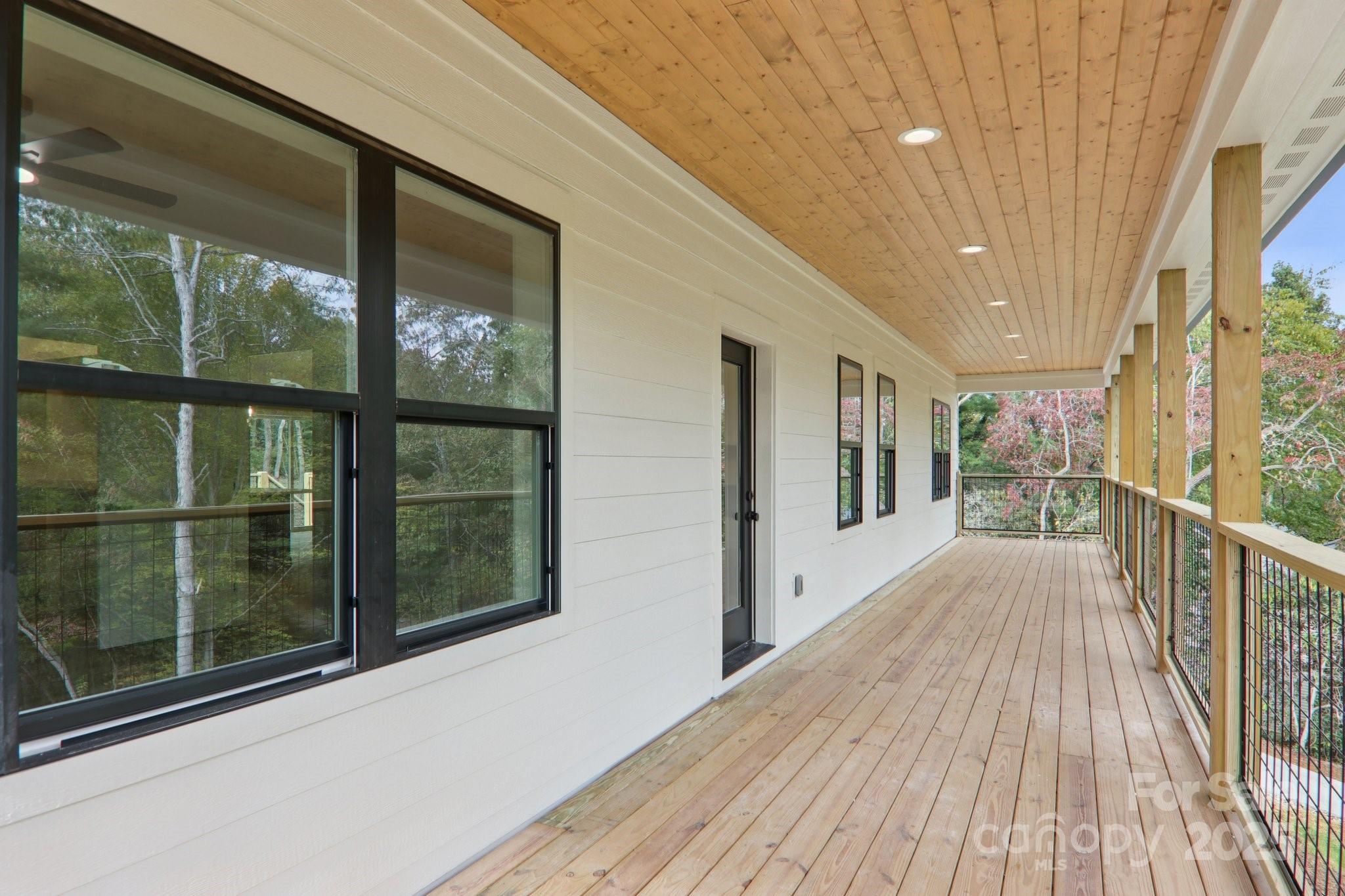 271 Greenstone Lane