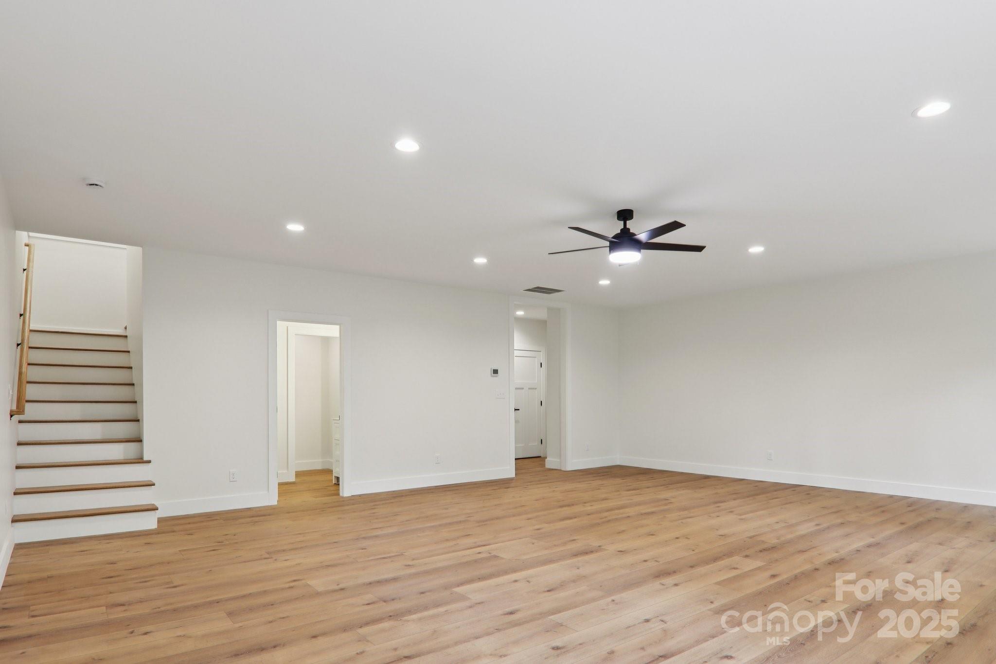 Mills Pointe - Residential