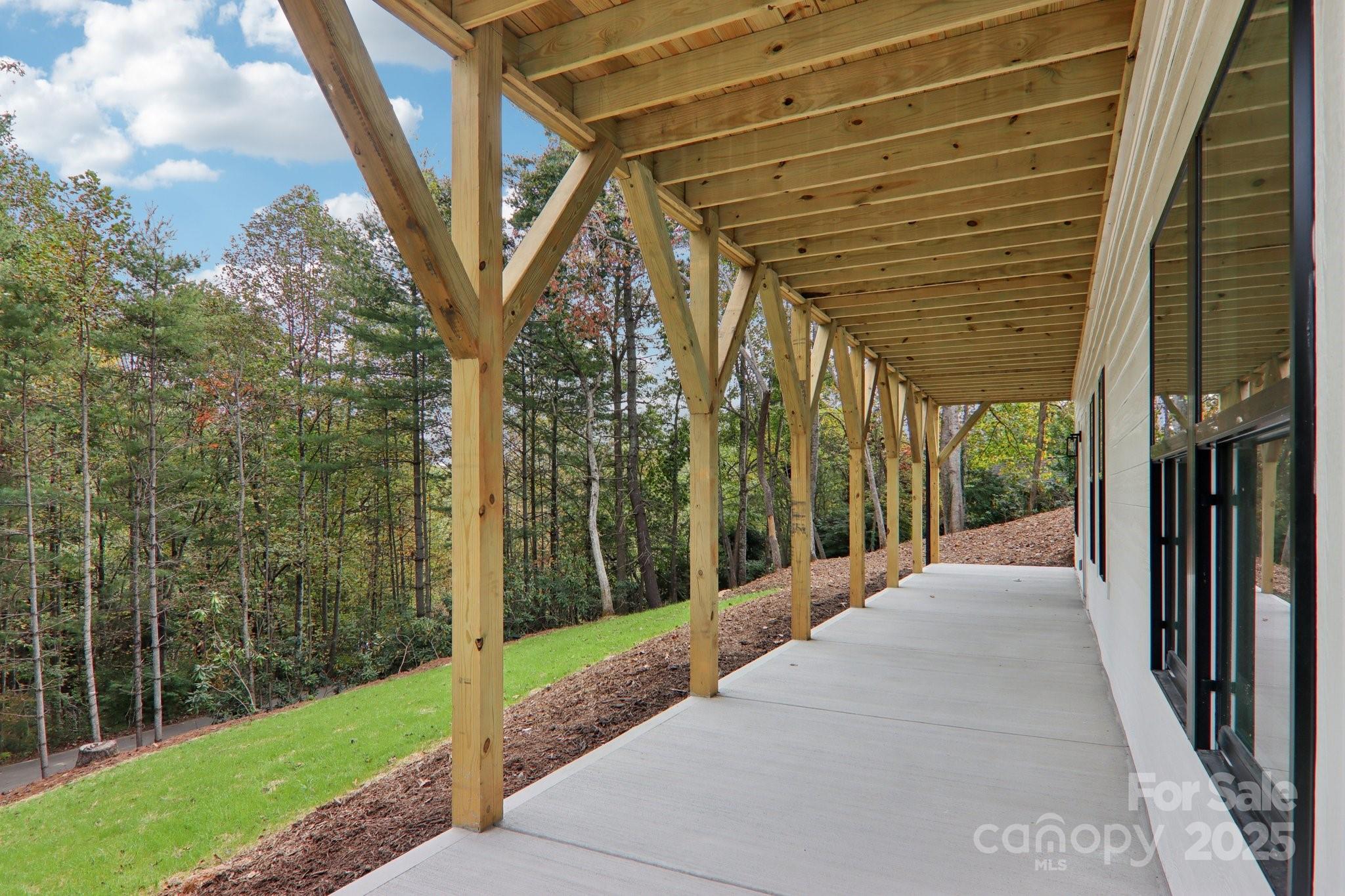 Mills Pointe - Residential