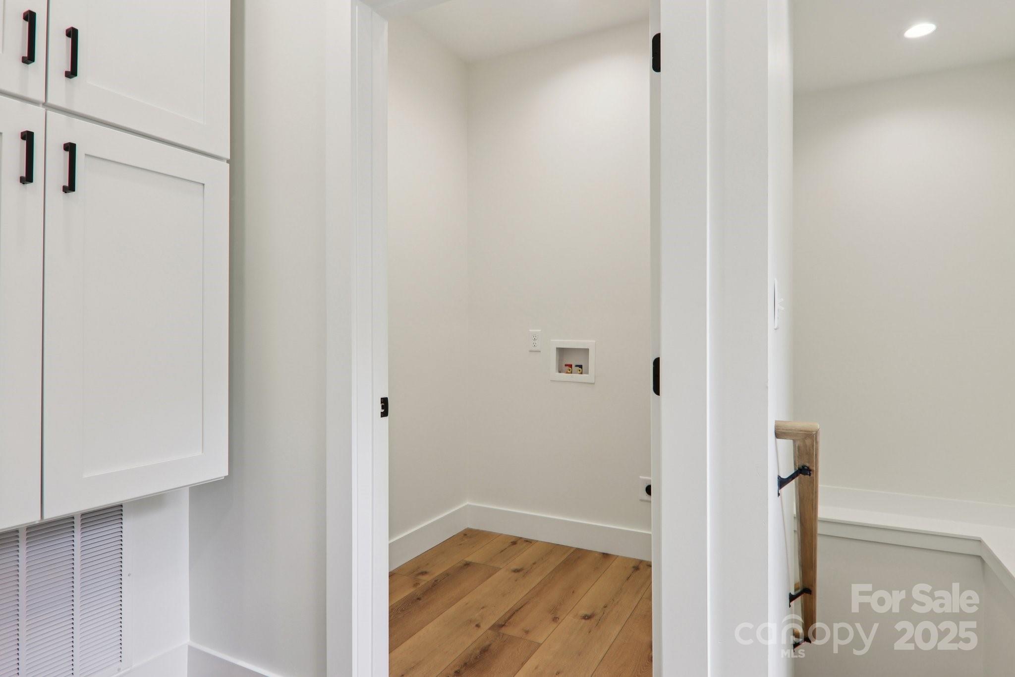 Mills Pointe - Residential