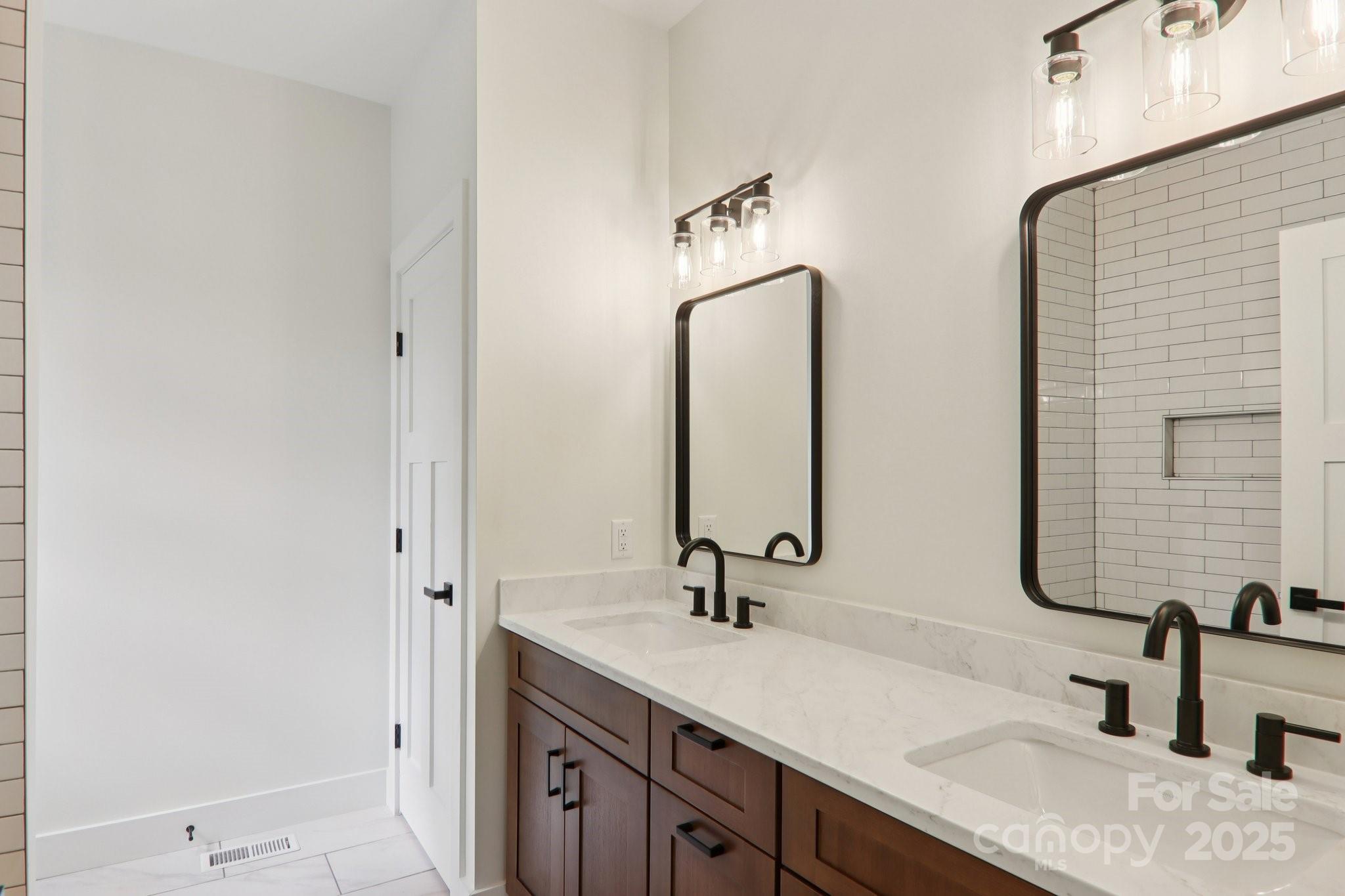 Mills Pointe - Residential