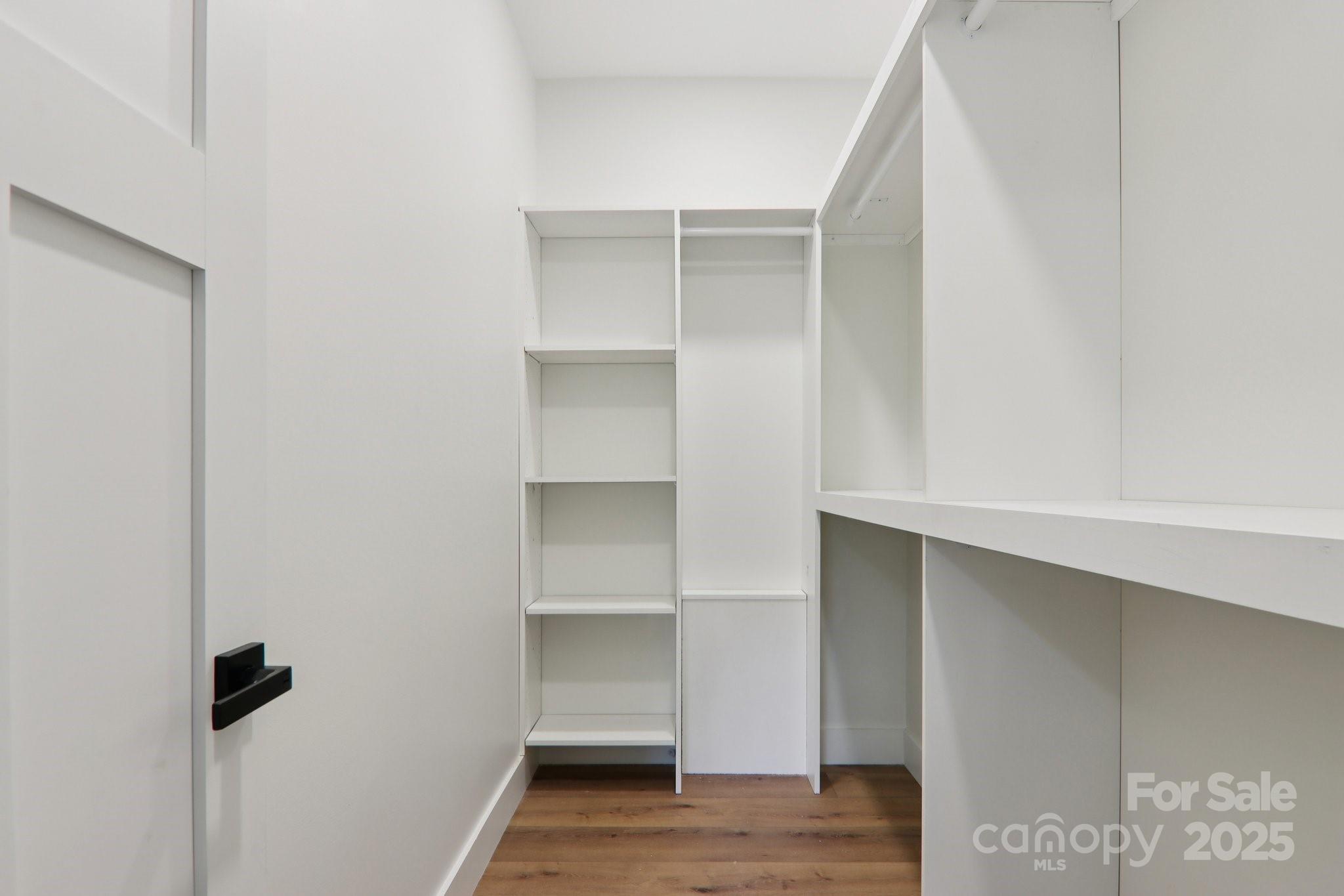 Mills Pointe - Residential