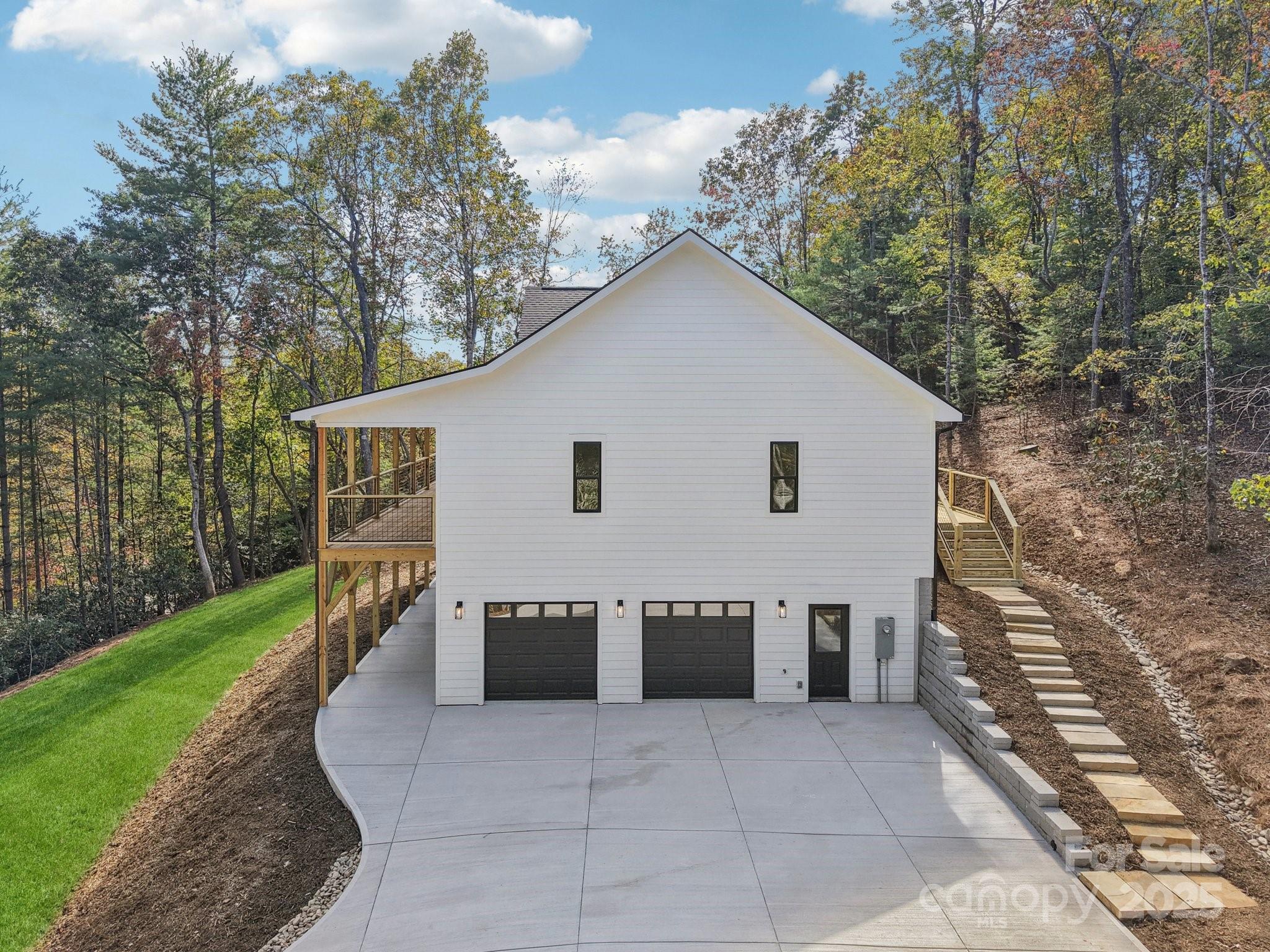 Mills Pointe - Residential