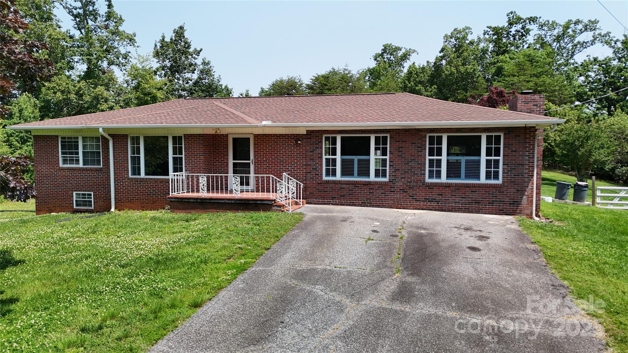 3151 Lynn Mountain Road
