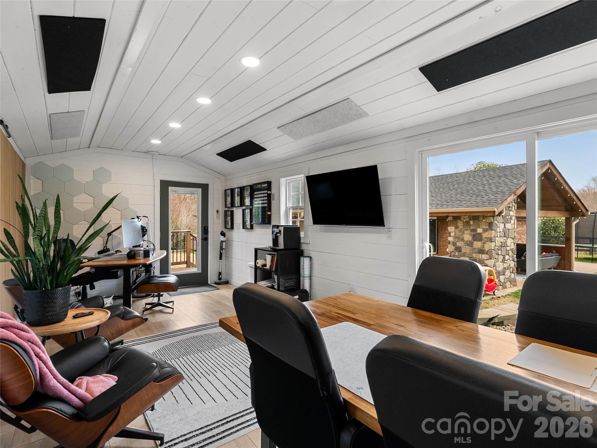 Poppy Slopes - Residential