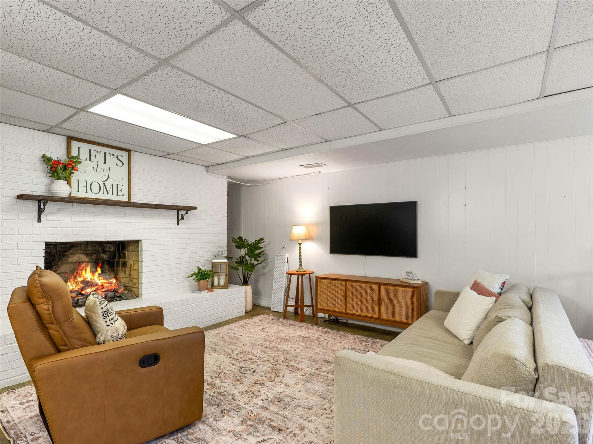 Poppy Slopes - Residential