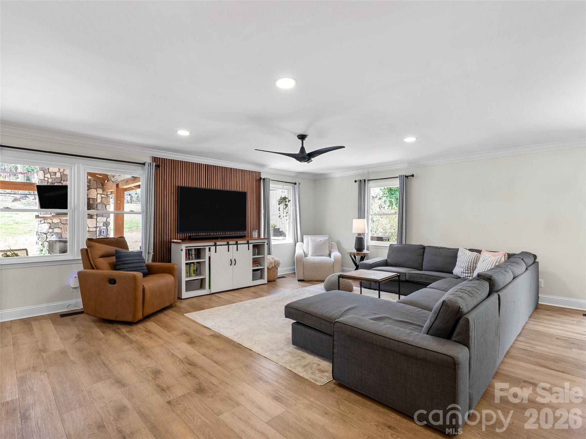 Poppy Slopes - Residential