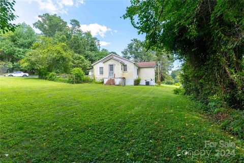 A home in Hendersonville